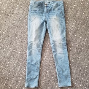 EUC American eagle jeans